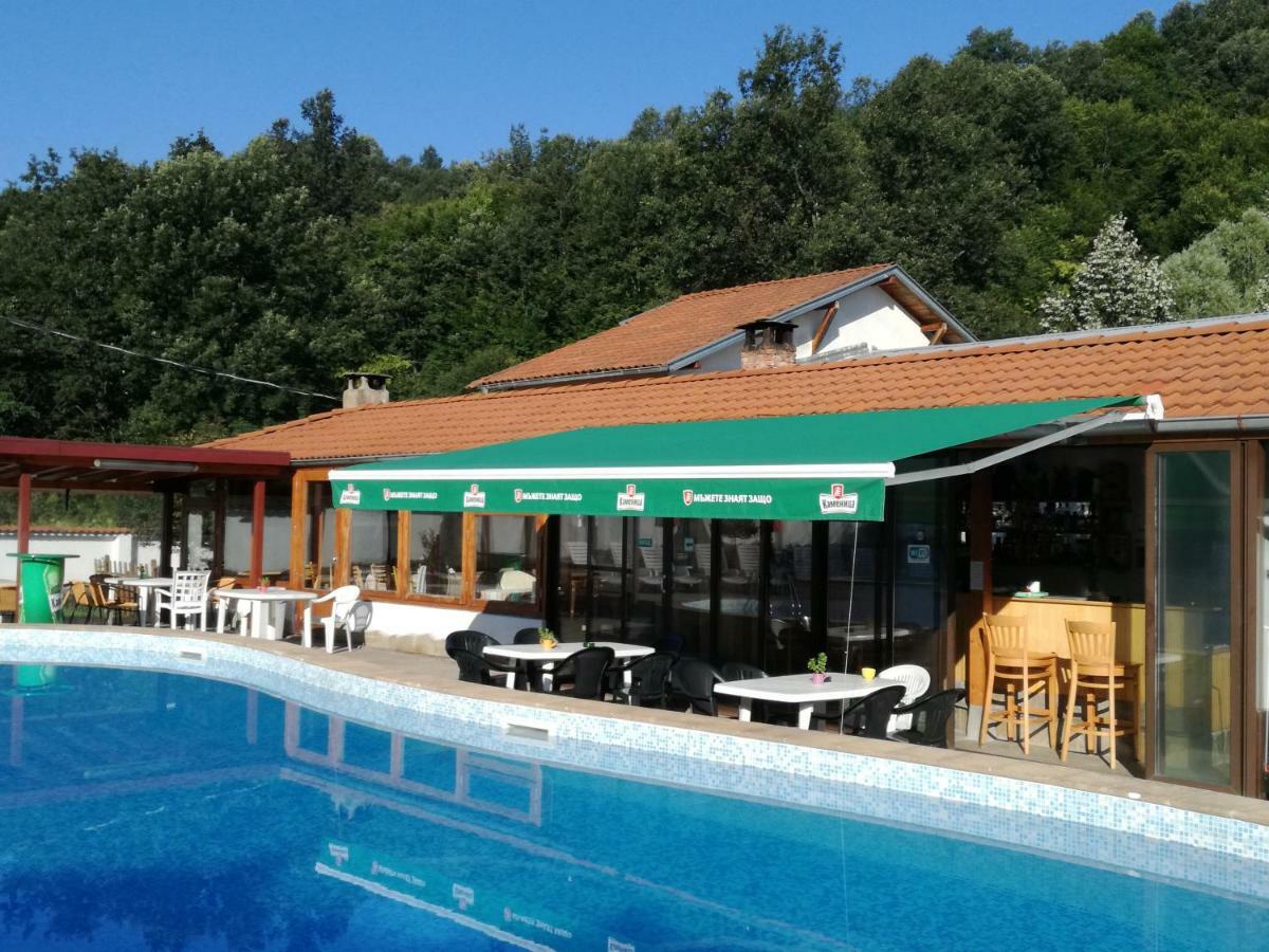 By The River Hotel Complex Balkanets  Exteriör bild